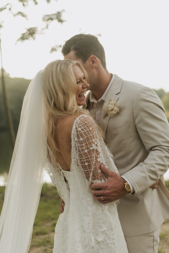 elegant country bride with a pampas bouquet at an Annapolis, Maryland family farm wedding